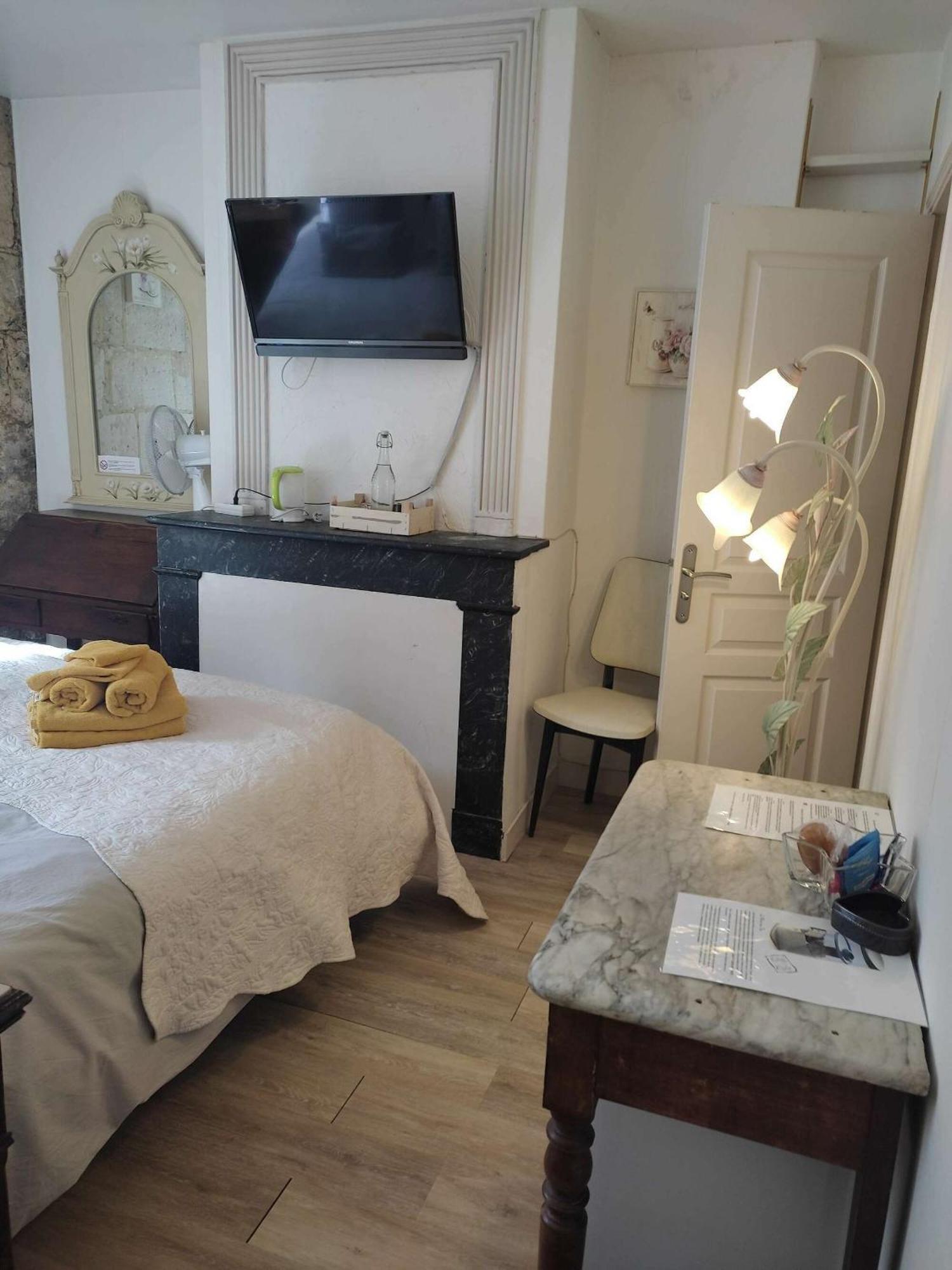 B&B Le Miroir Aux Fees บอร์โด ภายนอก รูปภาพ