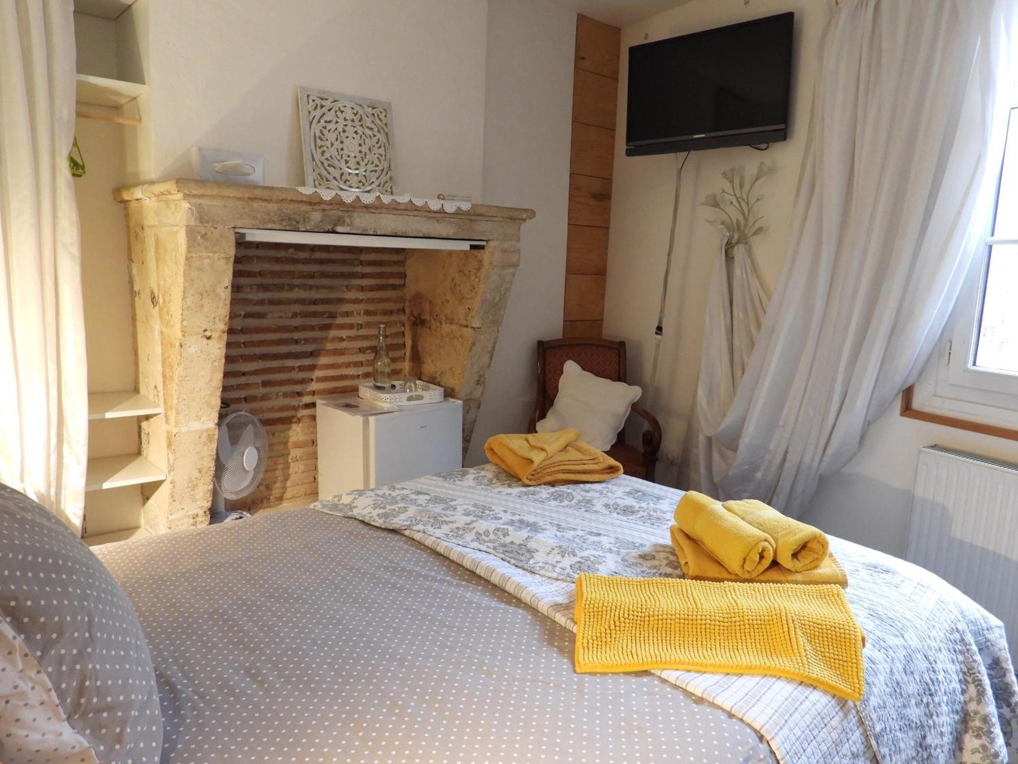 B&B Le Miroir Aux Fees บอร์โด ภายนอก รูปภาพ