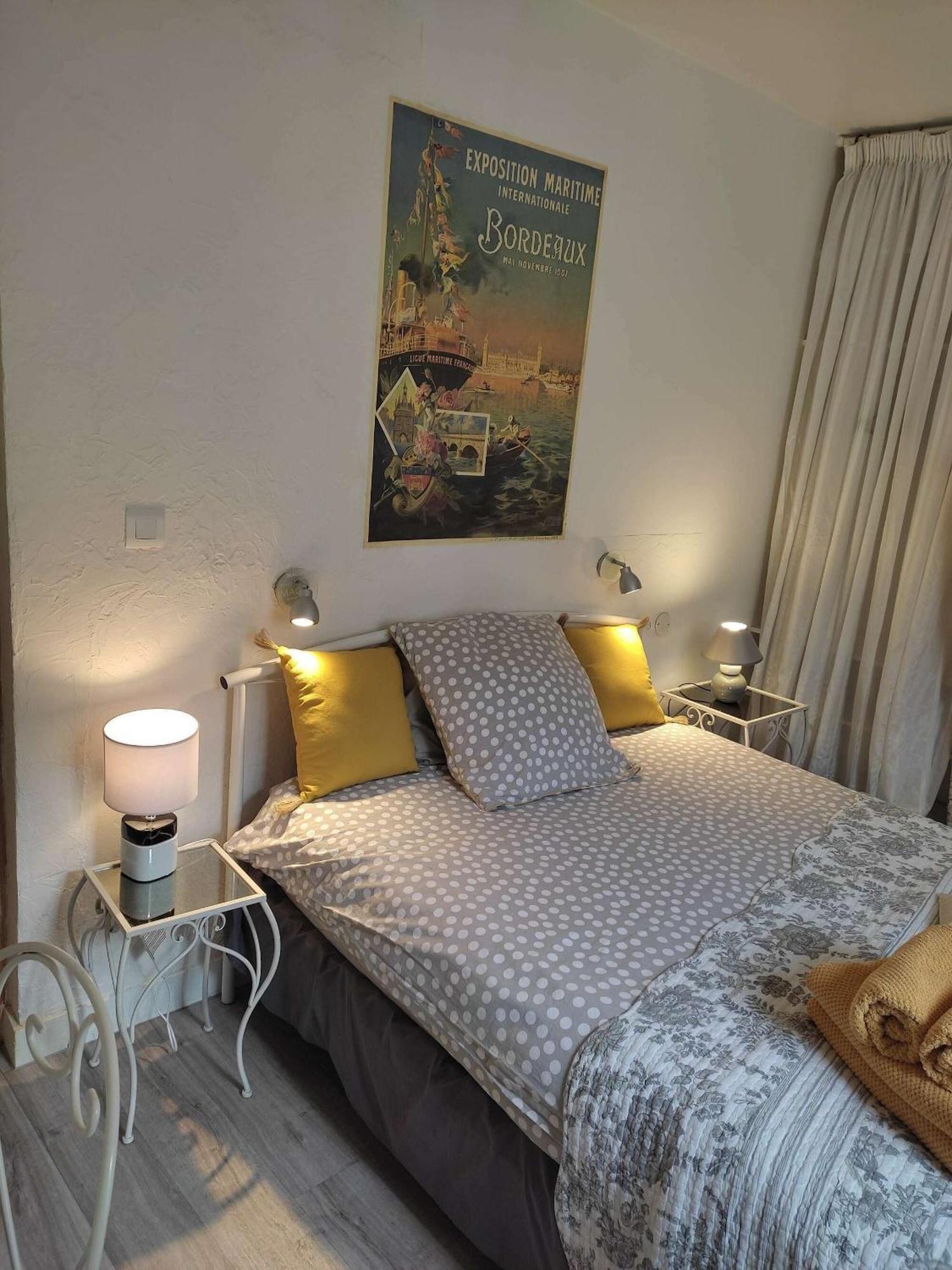 B&B Le Miroir Aux Fees บอร์โด ภายนอก รูปภาพ